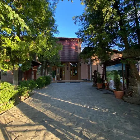 Stizhok & Restaurant Berehomet