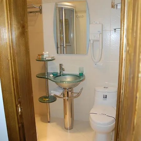 Hotell туристично розважальний комплекс 